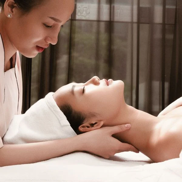 MDV117 Liệu trình hỗ trợ chống lão hóa và săn cơ cho khuôn mặt Vline (2)